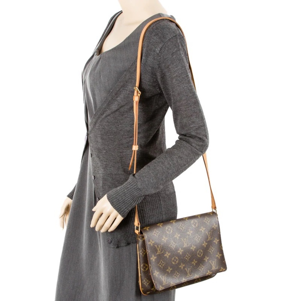 Louis Vuitton Tango w/ Long strap - Picture 2 of 16